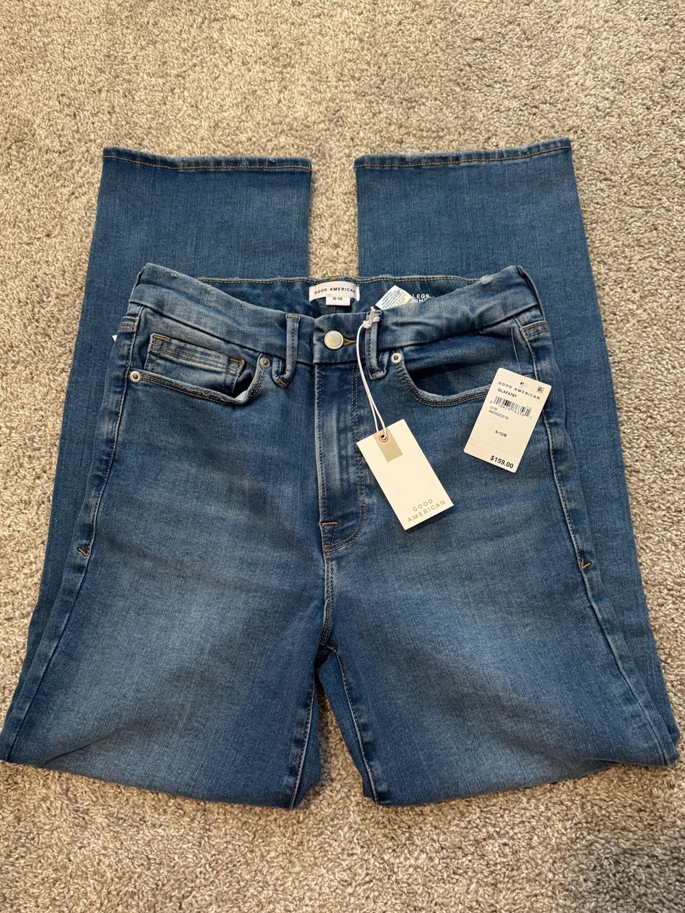 Good American Straight Leg Jeans in Blue Wash - Picture 3 of 5